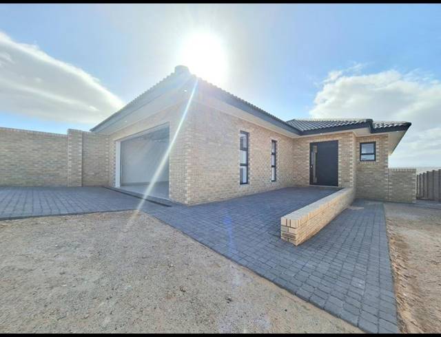 3 BEDROOM TOWNHOUSE FOR SALE IN ISLAND VIEW